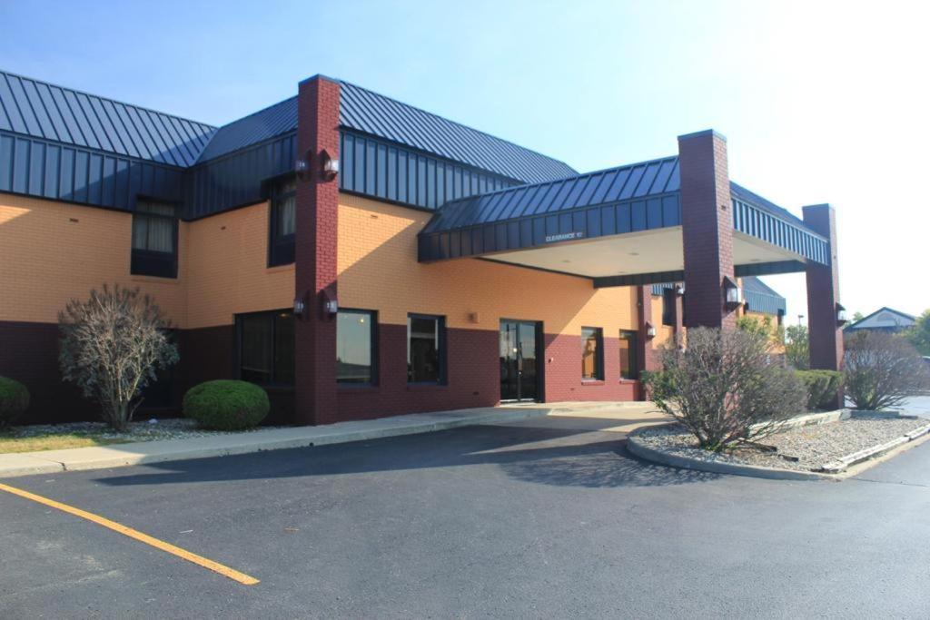 Super 8 By Wyndham Columbia City Bagian luar foto